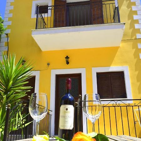 Dourios Ippos Apartments Frikes Exterior photo