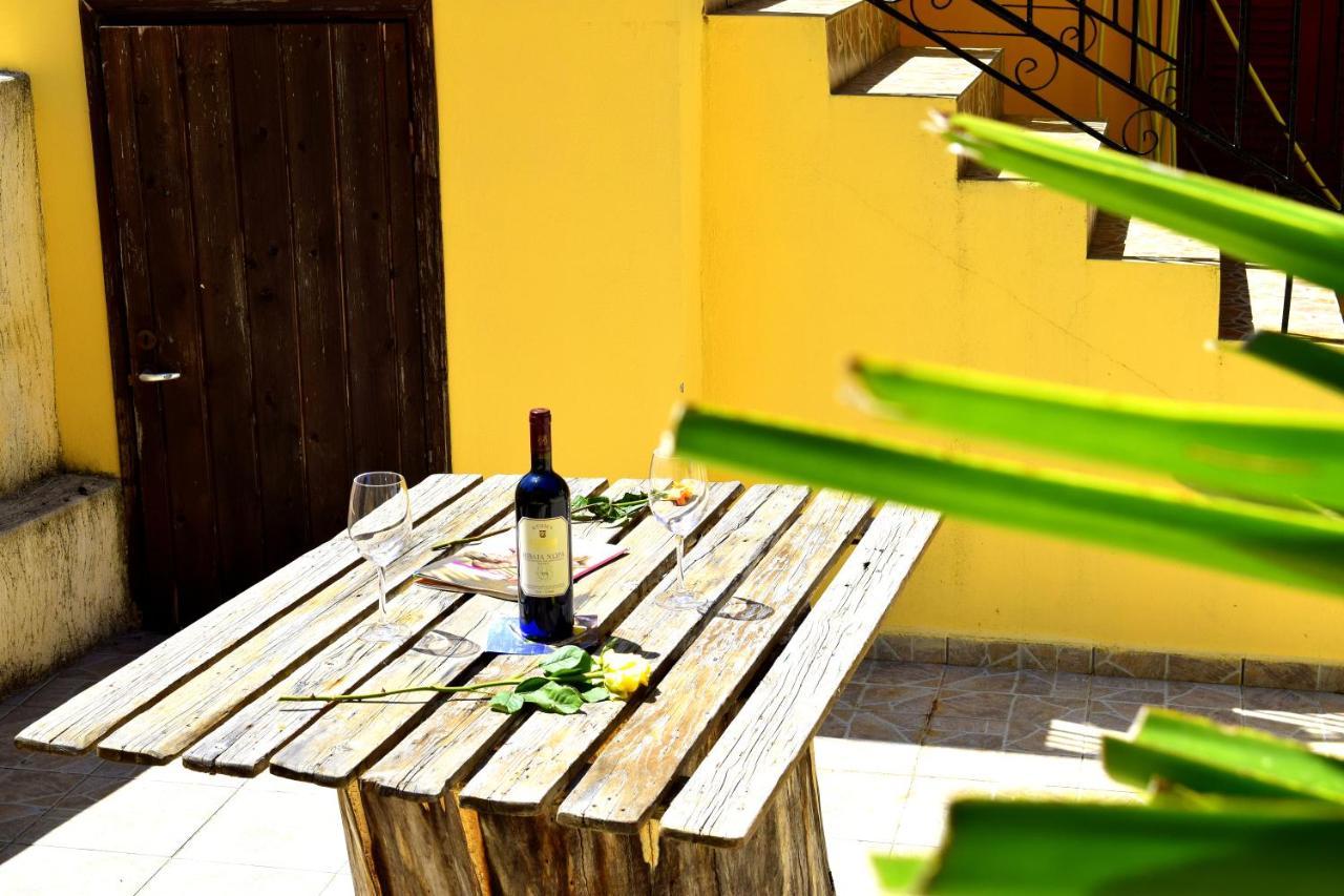 Dourios Ippos Apartments Frikes Exterior photo