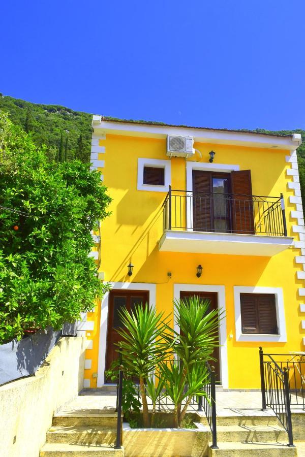 Dourios Ippos Apartments Frikes Exterior photo