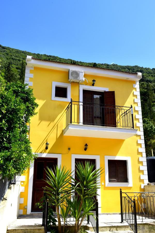 Dourios Ippos Apartments Frikes Exterior photo